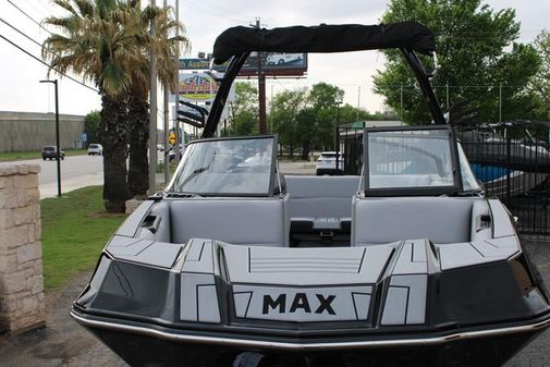 Moomba MAX image