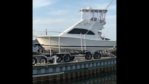 Luhrs 34 Convertible 