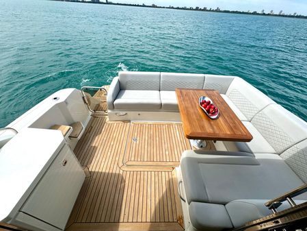 Sea Ray 510 Sundancer image