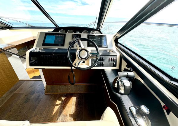 Sea Ray 510 Sundancer image