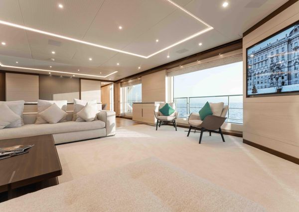 Benetti 125 image