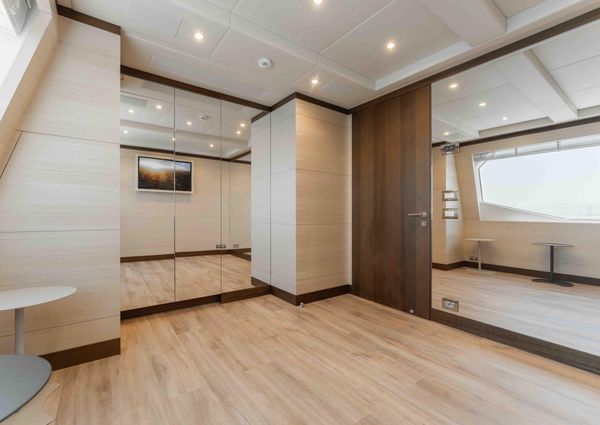 Benetti 125 image