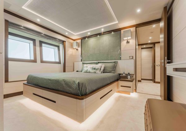 Benetti 125 image