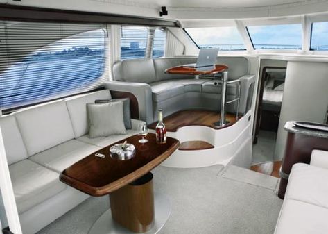 Sea Ray 44 Sedan Bridge image