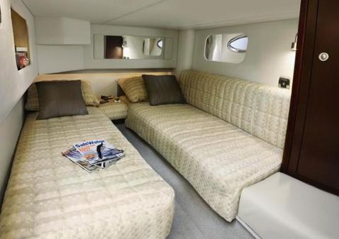 Sea Ray 44 Sedan Bridge image