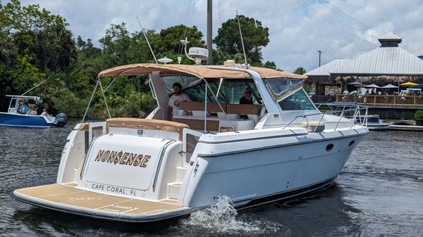 Tiara Yachts 3500 Express 