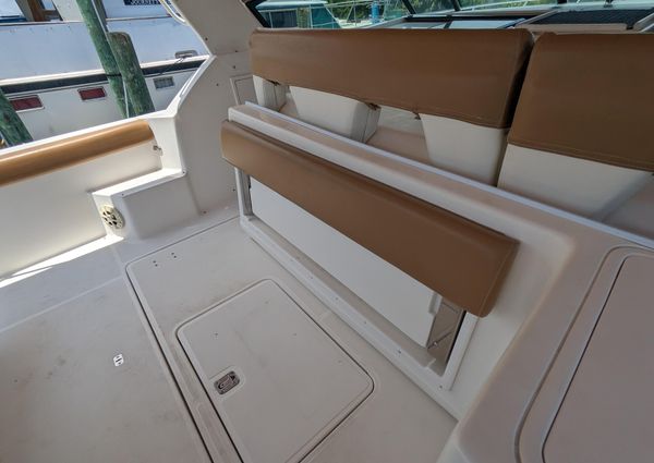 Tiara Yachts 3500 Express image