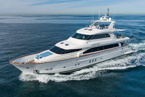 Horizon 106 Widebody Tri-Deck image