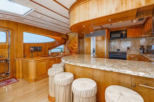 Horizon 106 Widebody Tri-Deck image