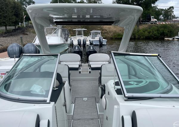 Crownline ECLIPSE-E305-XS image