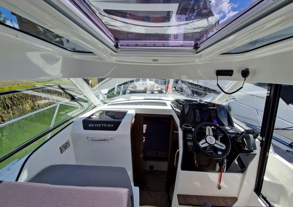 Beneteau ANTARES-9 image