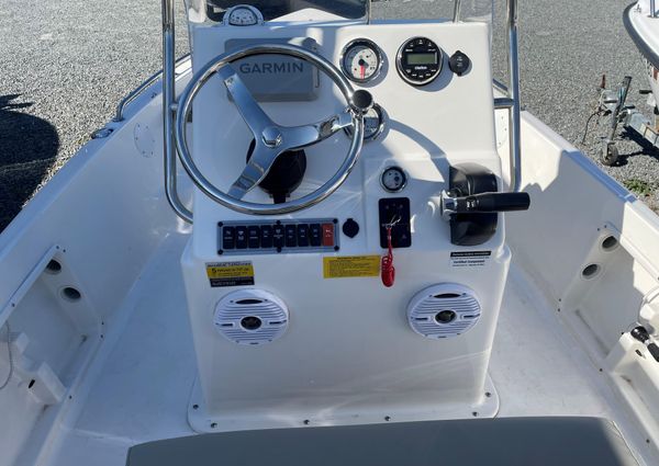 Key-west 1720-CENTER-CONSOLE image