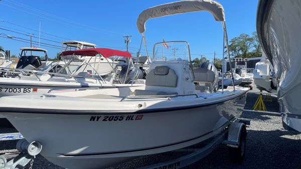 Key West 1720 Center Console 