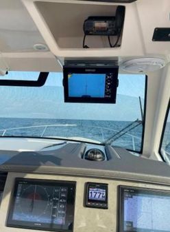Pursuit 355 image