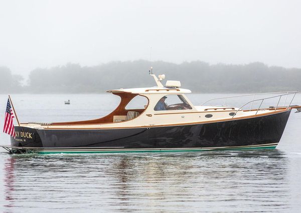 Hinckley Picnic Boat Classic image