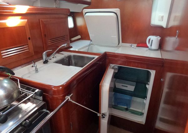 Beneteau 423 image