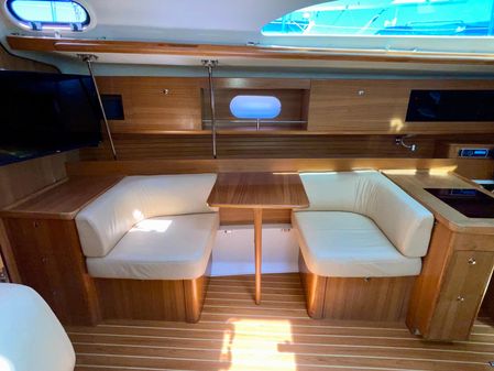 Catalina 445 image