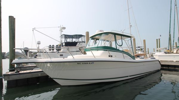 Pursuit 2870 Offshore Center Console 