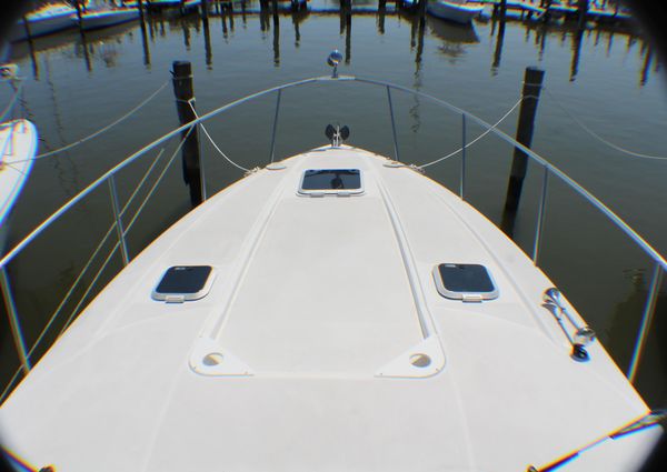 Rinker 350 Express Cruiser image