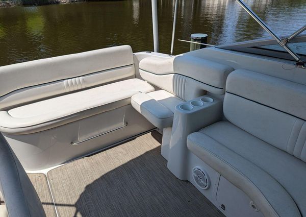 Crownline 235 CCR image