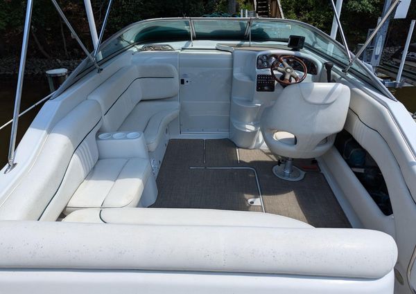 Crownline 235 CCR image