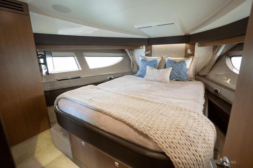 Sea Ray 400 Sundancer image