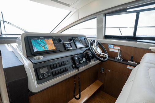 Sea Ray 400 Sundancer image