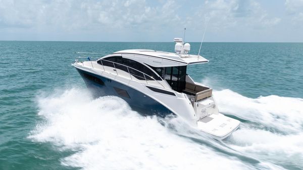 Sea Ray 400 Sundancer 