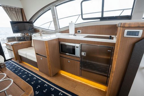 Sea Ray 400 Sundancer image