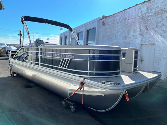 Bennington 23 LSB - main image