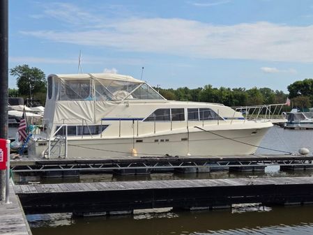 Chris-Craft Catalina 381 image