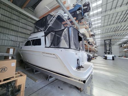 Mainship 31 Sedan Bridge image