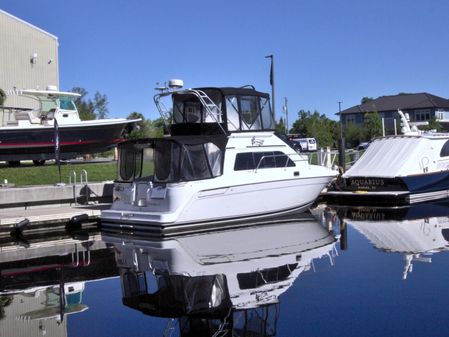 Mainship 31 Sedan Bridge image