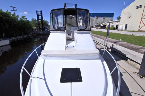 Mainship 31 Sedan Bridge image