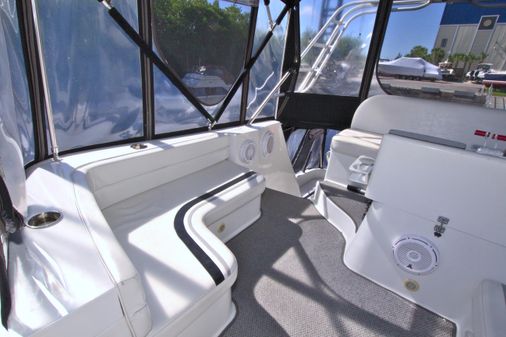 Mainship 31 Sedan Bridge image