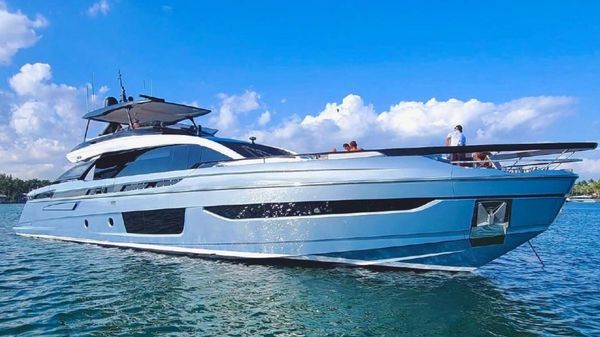 Azimut S10