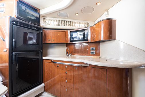 Sea Ray 380 Sundancer image