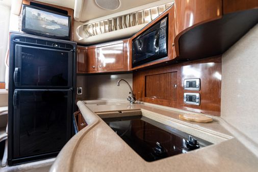 Sea Ray 380 Sundancer image