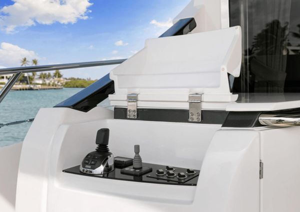 Azimut S6 image