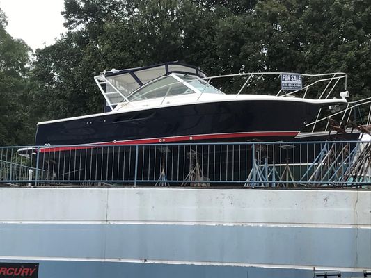 Tiara Yachts Coronet - main image