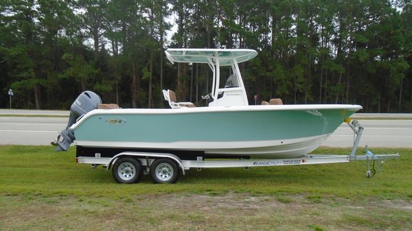 Sea Hunt 234Ultra