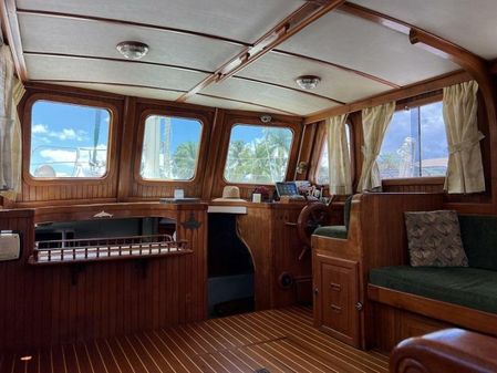 Island Trader 46 image