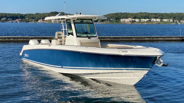 Boston Whaler 330 Outrage