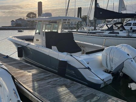 Boston Whaler 330 Outrage image