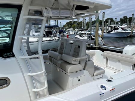 Boston Whaler 330 Outrage image