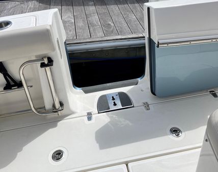 Boston Whaler 330 Outrage image