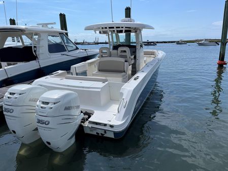 Boston Whaler 330 Outrage image