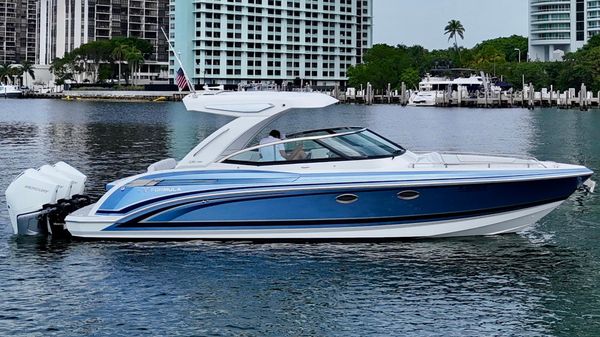 Formula 330 Crossover Bowrider OB