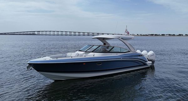 Formula 330 Crossover Bowrider OB image