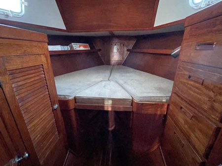 Gulfstar Sloop image